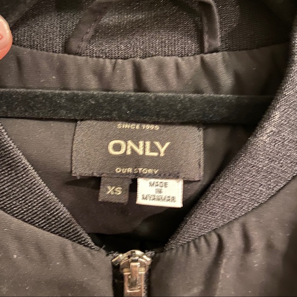 ONLY Black Bomber Jacket. Size XS. - Picture 7 of 7